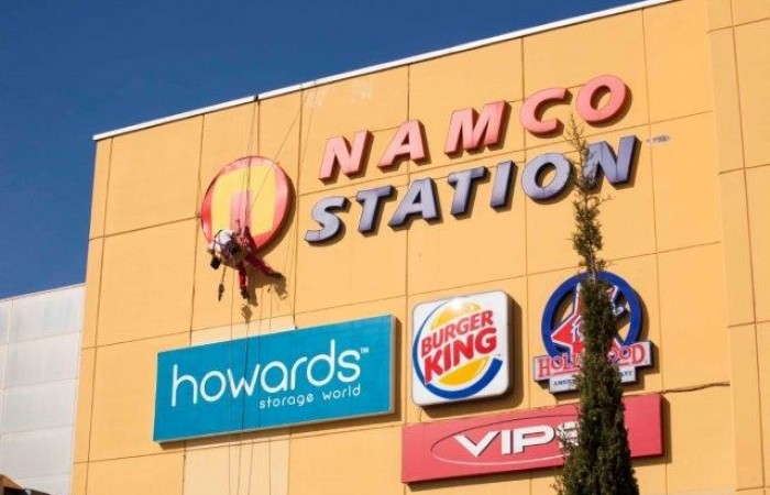 RETIRADA DE LOGOTIPO 3